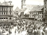 Bakačeva ulica - Trg bana Jelačića 1929. godine nakon prve faze gradnje Gradske štedionice i rušenja na istočnoj strani